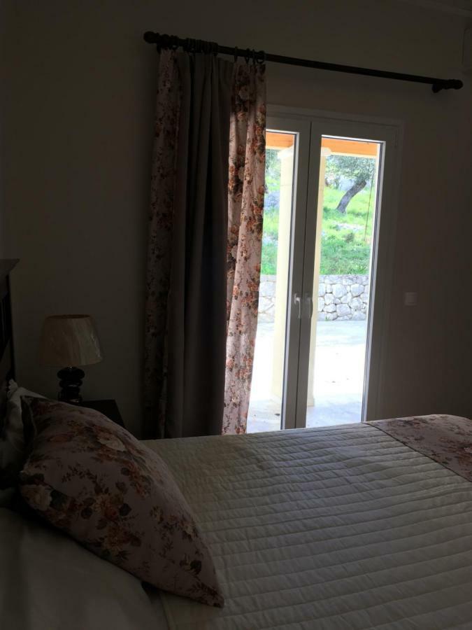 The Olive Grove House Villa Kassiopi Bagian luar foto