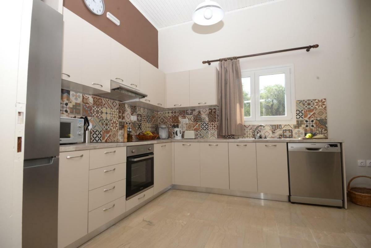 The Olive Grove House Villa Kassiopi Bagian luar foto