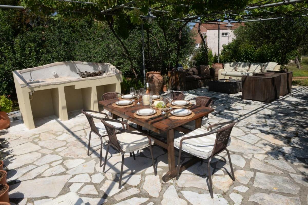 The Olive Grove House Villa Kassiopi Bagian luar foto